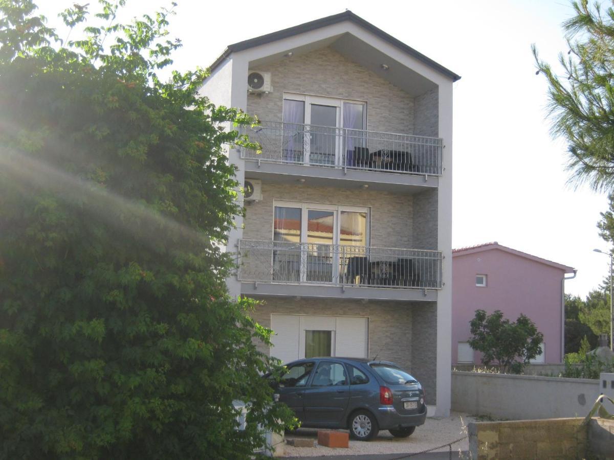 Apartmani Rebecca Vir Εξωτερικό φωτογραφία