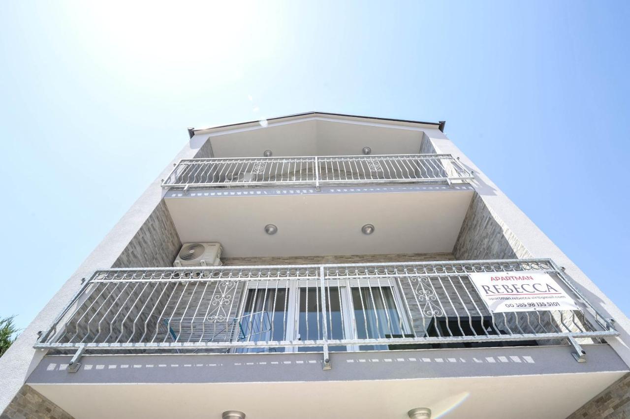 Apartmani Rebecca Vir Εξωτερικό φωτογραφία