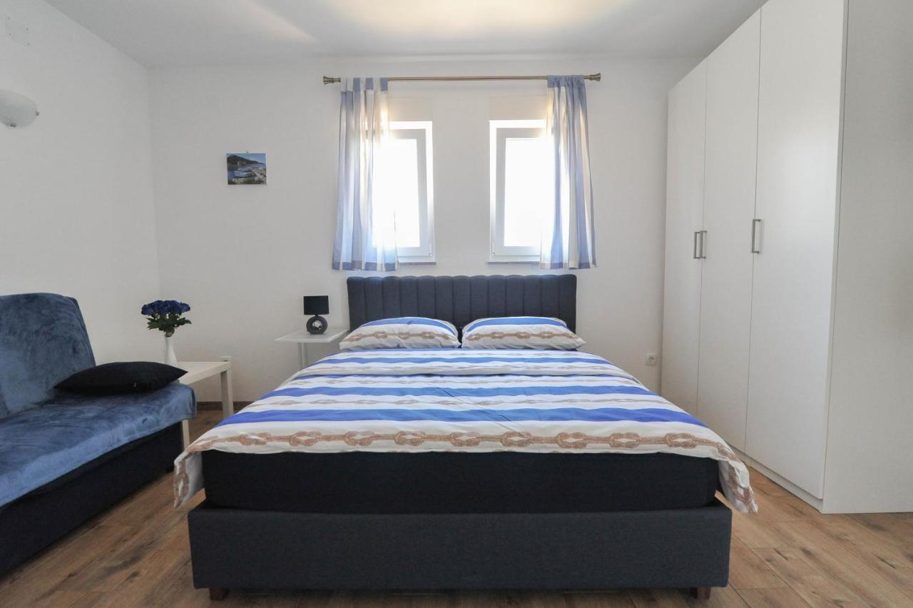 Apartmani Rebecca Vir Εξωτερικό φωτογραφία