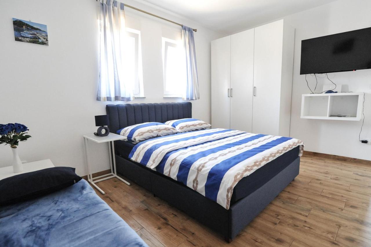 Apartmani Rebecca Vir Εξωτερικό φωτογραφία