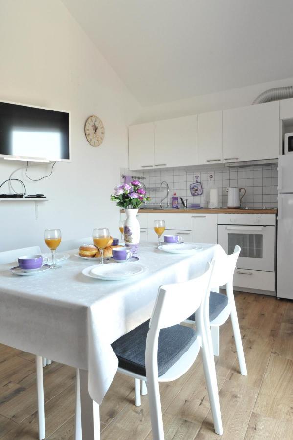 Apartmani Rebecca Vir Εξωτερικό φωτογραφία
