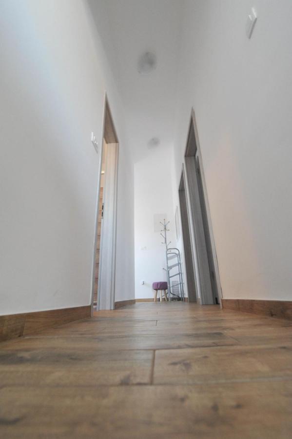 Apartmani Rebecca Vir Εξωτερικό φωτογραφία