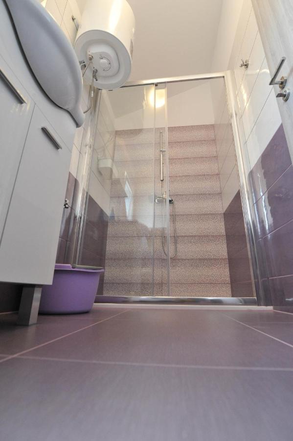 Apartmani Rebecca Vir Εξωτερικό φωτογραφία