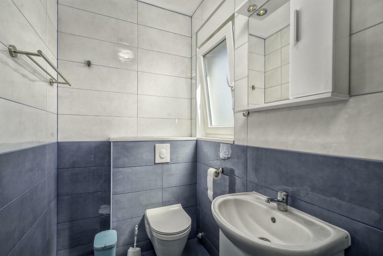Apartmani Rebecca Vir Εξωτερικό φωτογραφία